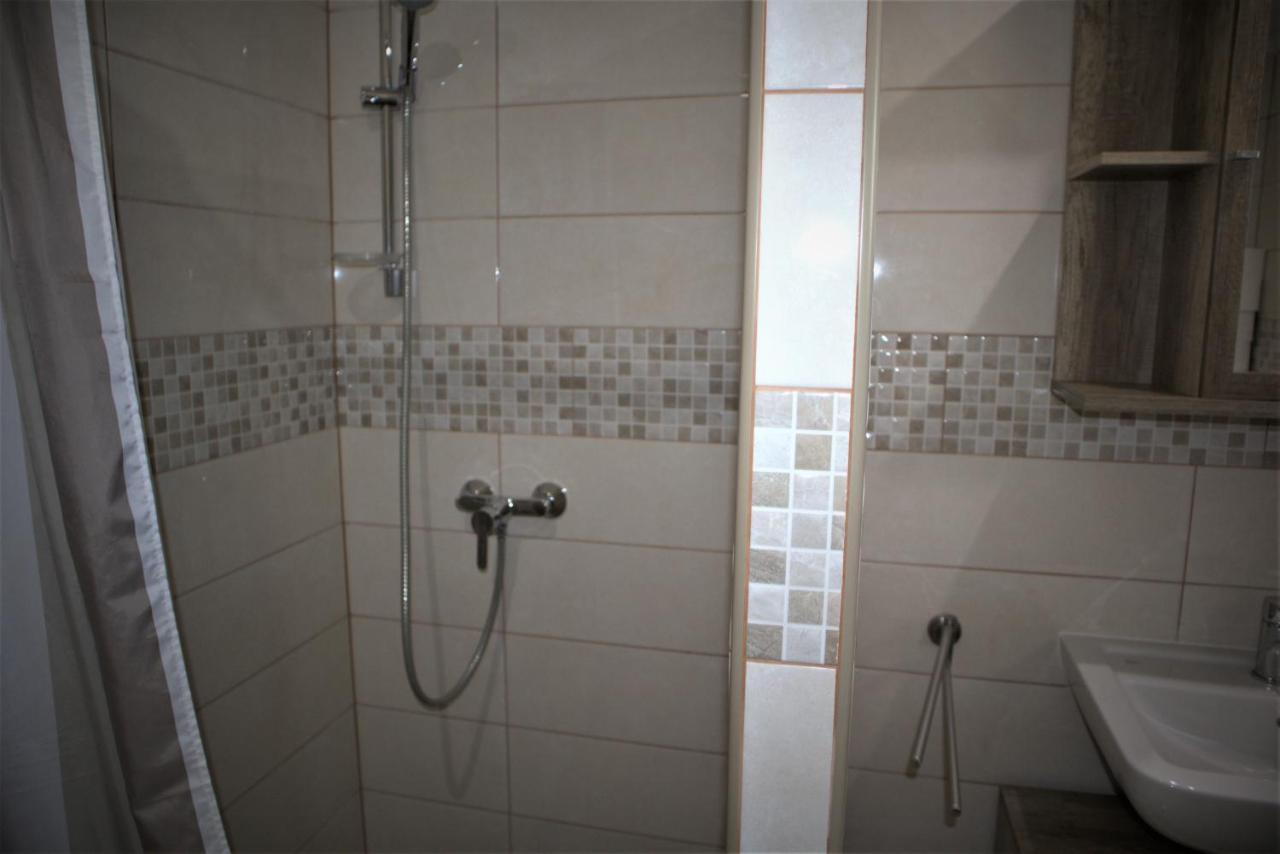 Apartmani Sanja Vir Extérieur photo