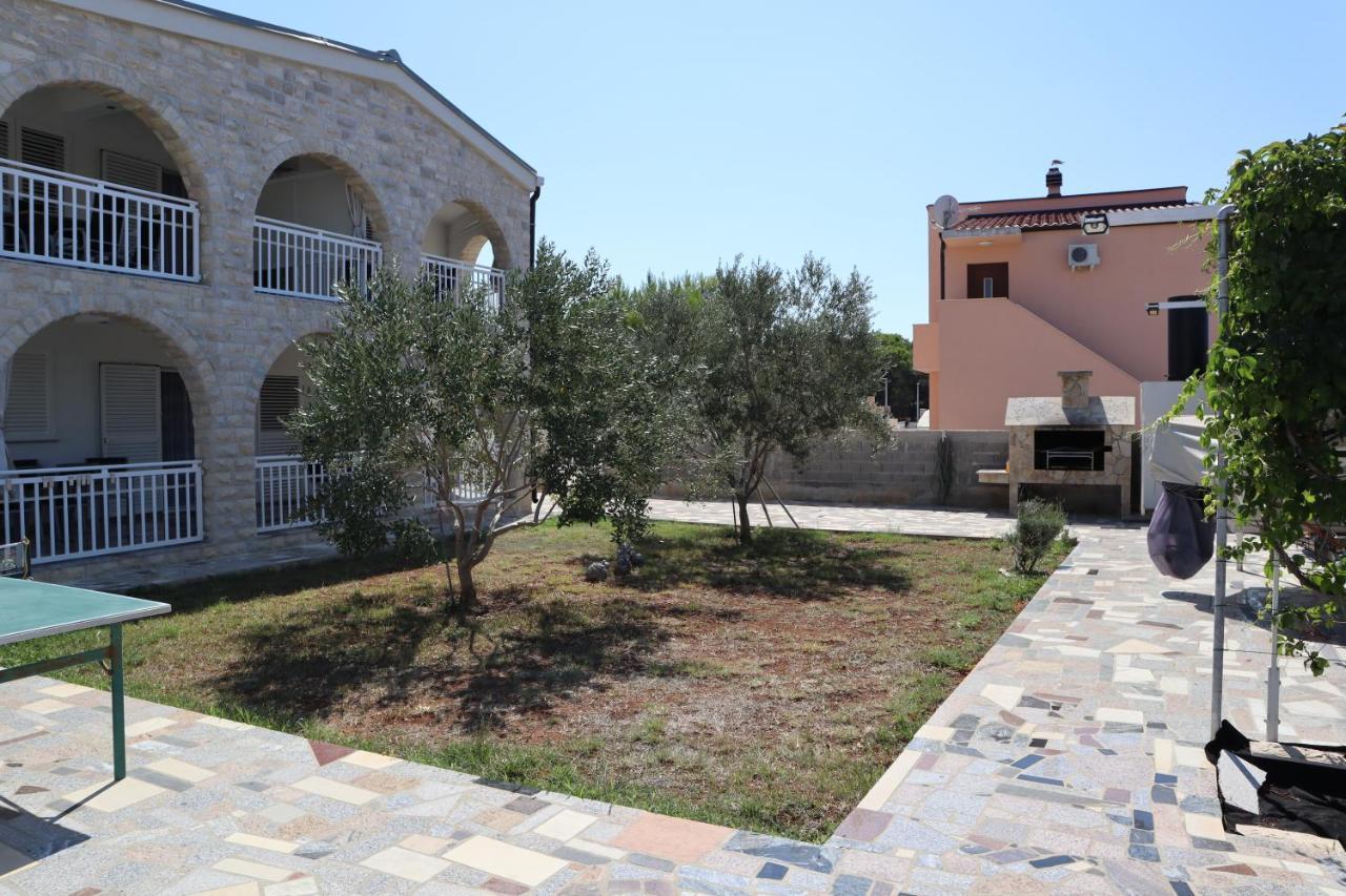 Apartmani Sanja Vir Extérieur photo